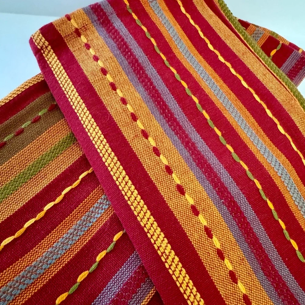 Embroidered Cloth Dinner Napkins set of 4 Colorful Festive Bobby Flay NWOT